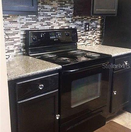3rd image of 4333 Aqua Vista Dr #B