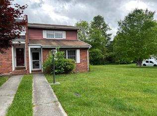 1822 Presswood Rd, Johnson City, TN 37604