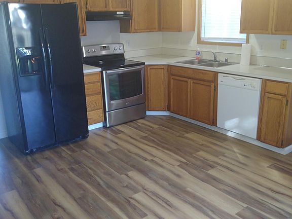 5th image of 14315 SE 7th St
