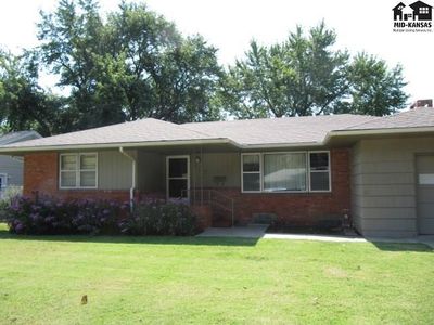 407 W 26th Ave, Hutchinson, KS, 67502