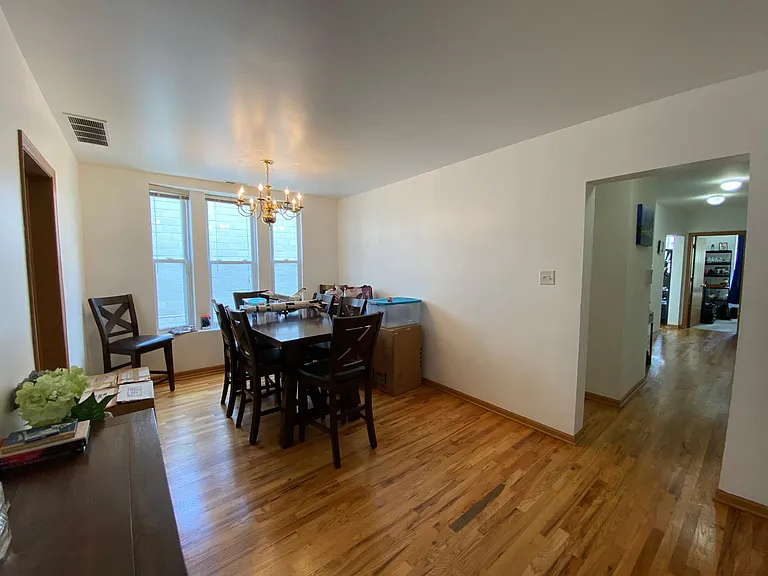 2920 W Shakespeare Ave — Photo 6