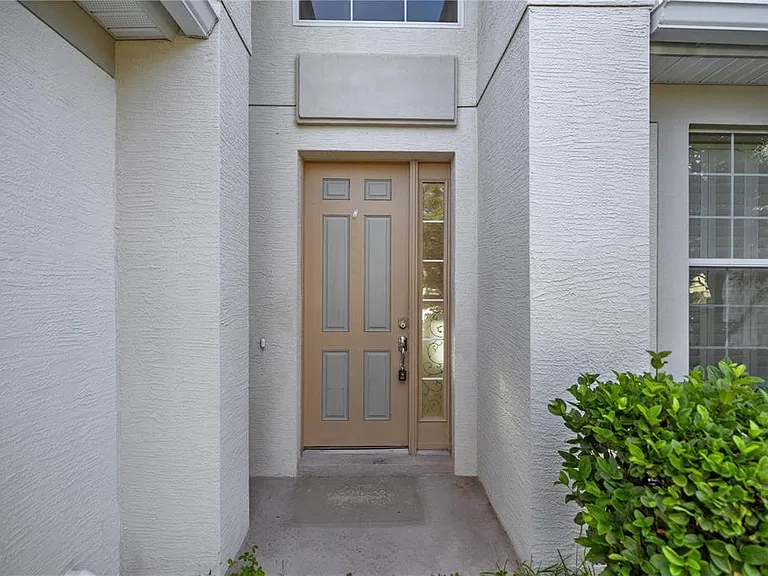 4073 SW 47th Ct — Photo 4