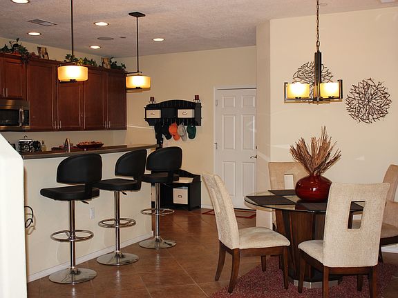 2nd image of 601 Menaul Blvd NE Unit 1704