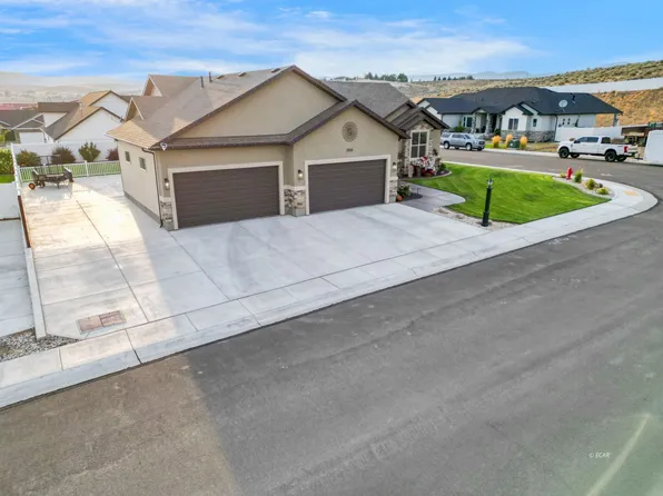 2034 Eagle Ridge Loop, Elko, NV 89801