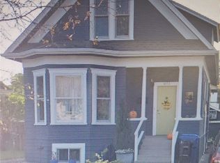 6753 18th Ave NW, Seattle, WA 98117