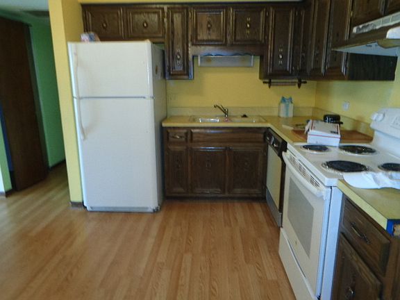 4th image of 375 Stony Island Ave #304