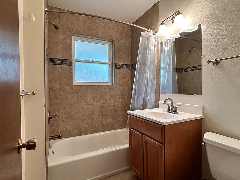 6820 Harvest Rd — Photo 30