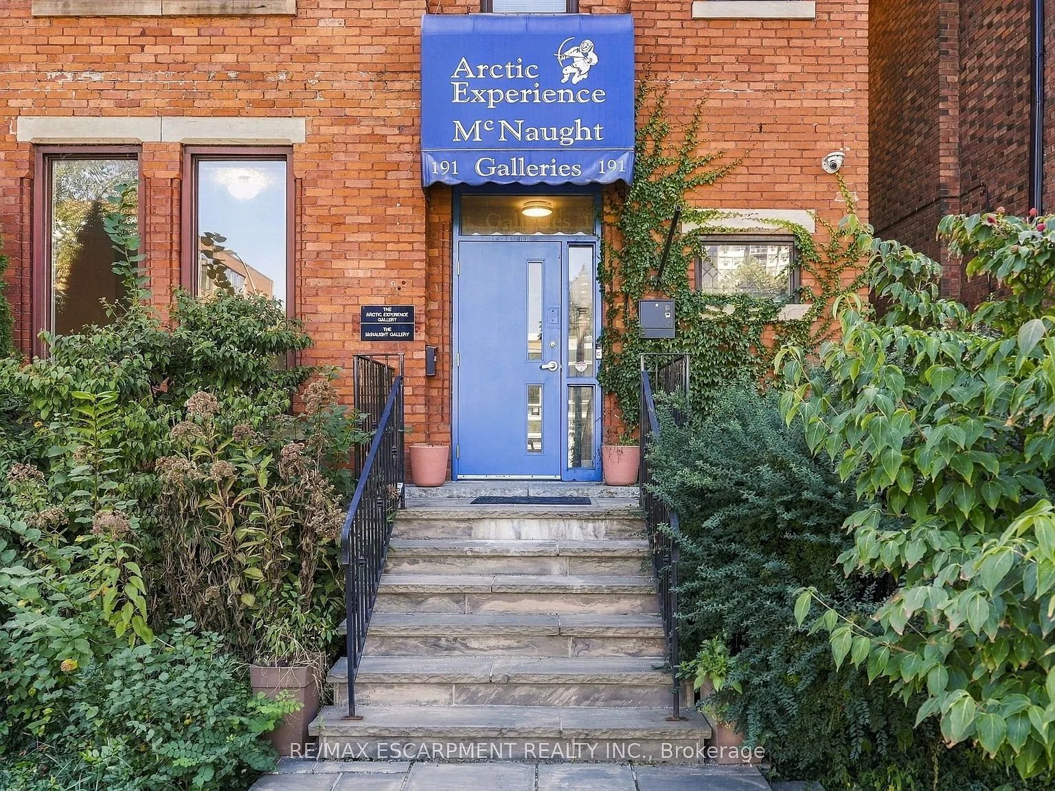 2 bed, $1,600 — Photo 3