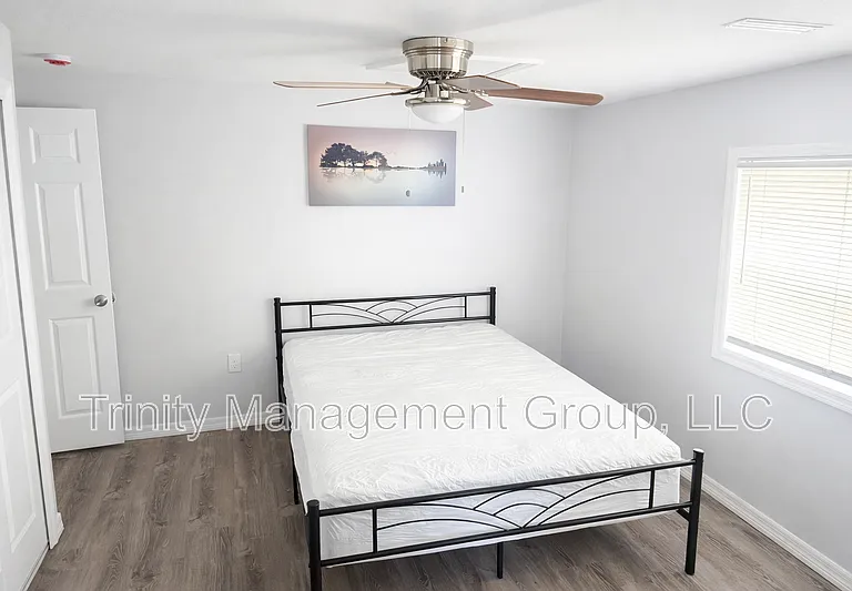 1509 Winding Way E #4 — Photo 12