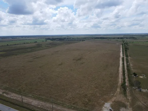 17 Highway 90, Iowa, LA 70647