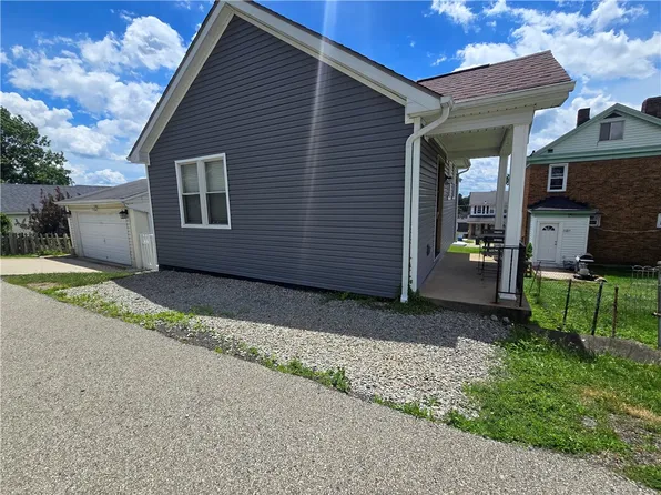 3025 Hazelhurst Ave, Pittsburgh, PA 15227