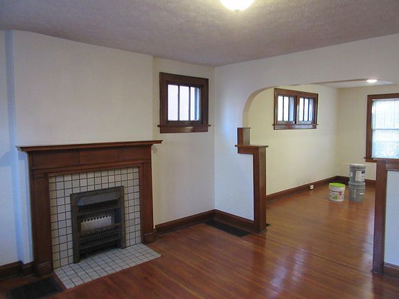 2nd image of 199 E Hudson St