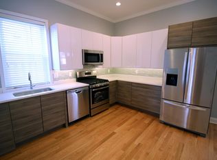 4244 N Albany Ave, Chicago, IL 60618