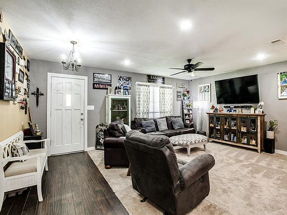4th image of 205 W Willow Ln