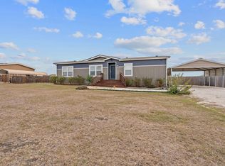 371 Lippe Ln, Niederwald, TX 78640
