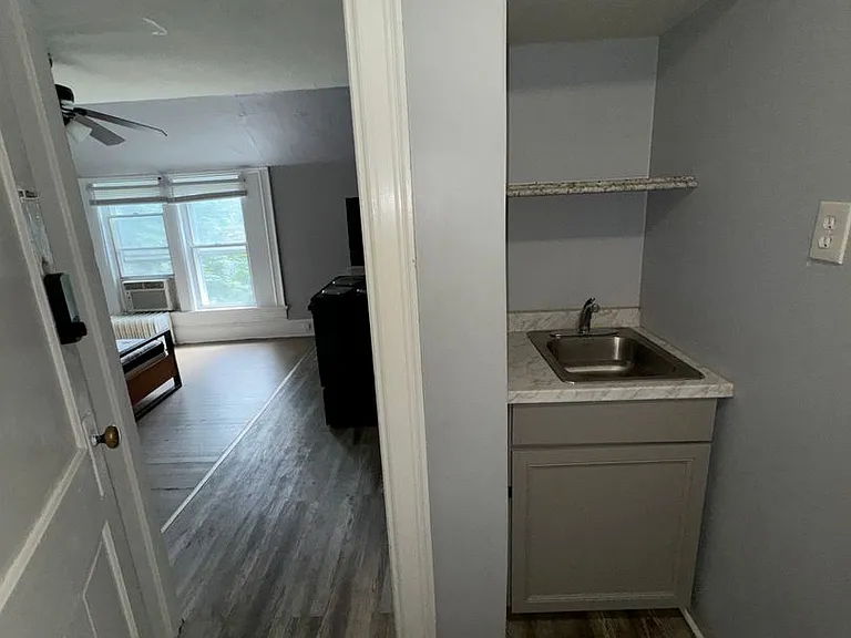 640 Jefferson Ave #3E — Photo 5