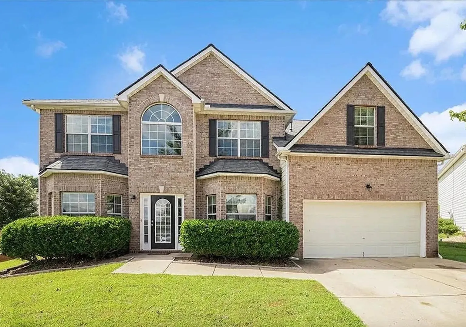 Room in 5 Bedroom Home in Dallas GA — Photo 1