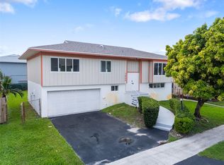 7904 NW 40th St, Hollywood, FL 33024