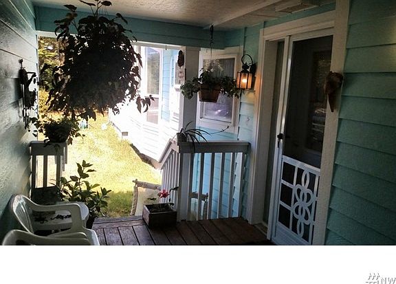 2nd image of 926 Point Brown Ave SE