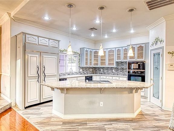 5th image of 7908 Rockwind Ct
