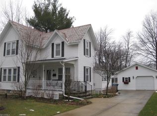 216 Elm St, Wellington, OH