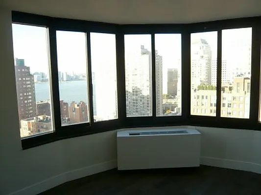 Rented by Regatta NY Realty | media 33
