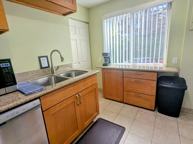 3833 Fremont Way N — Photo 11