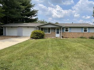 6428 Alpha Dr, Alton, IL 62002