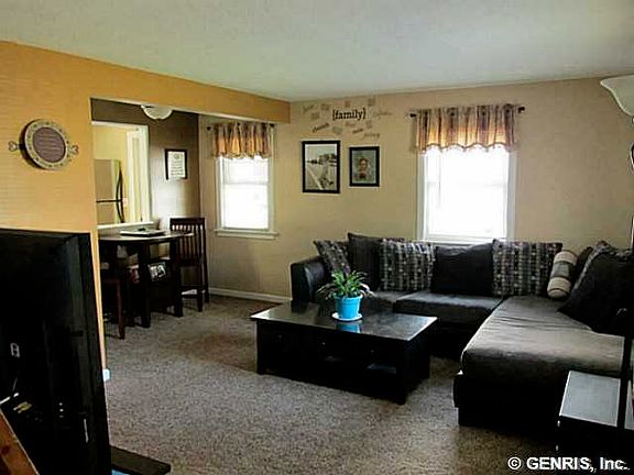 2nd image of 17 College Dr