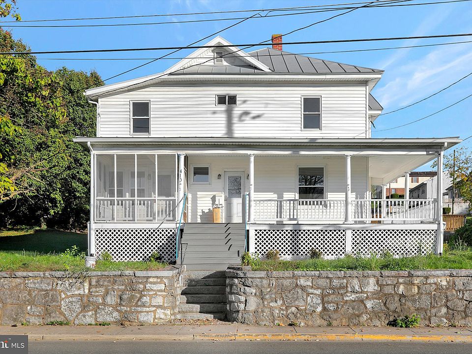 1st image of 410 N Massanutten St