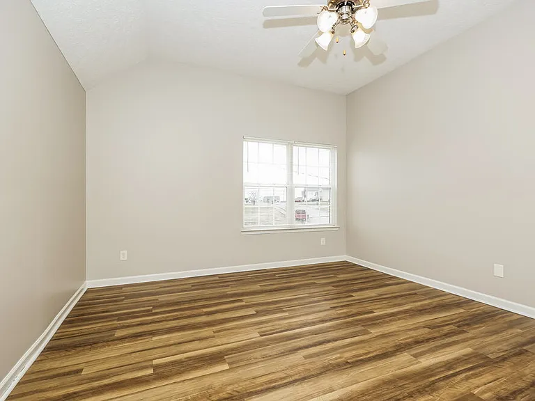 1116 Harmony Ln — Photo 11
