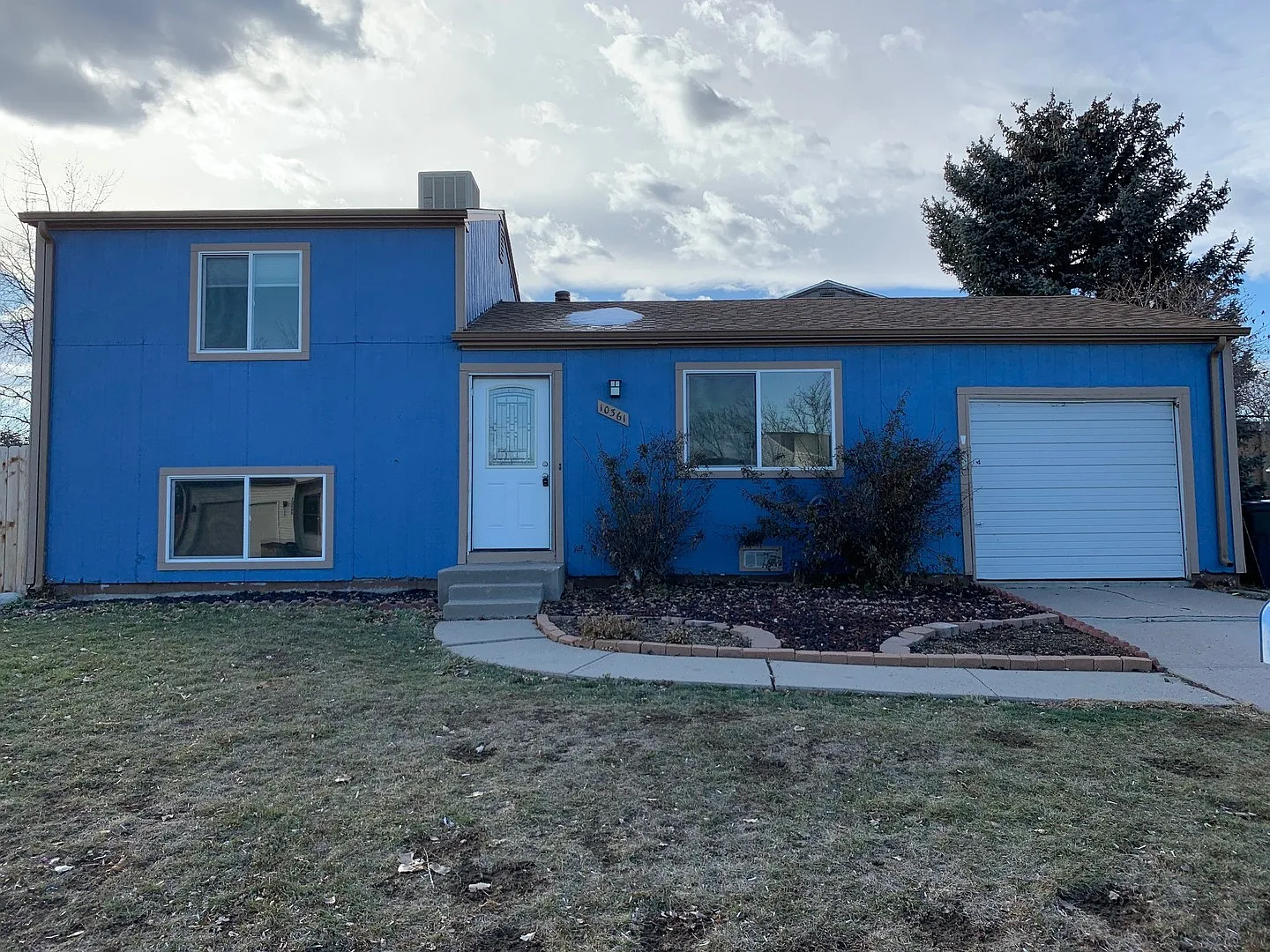 Split Level home in Westminster — Photo 1