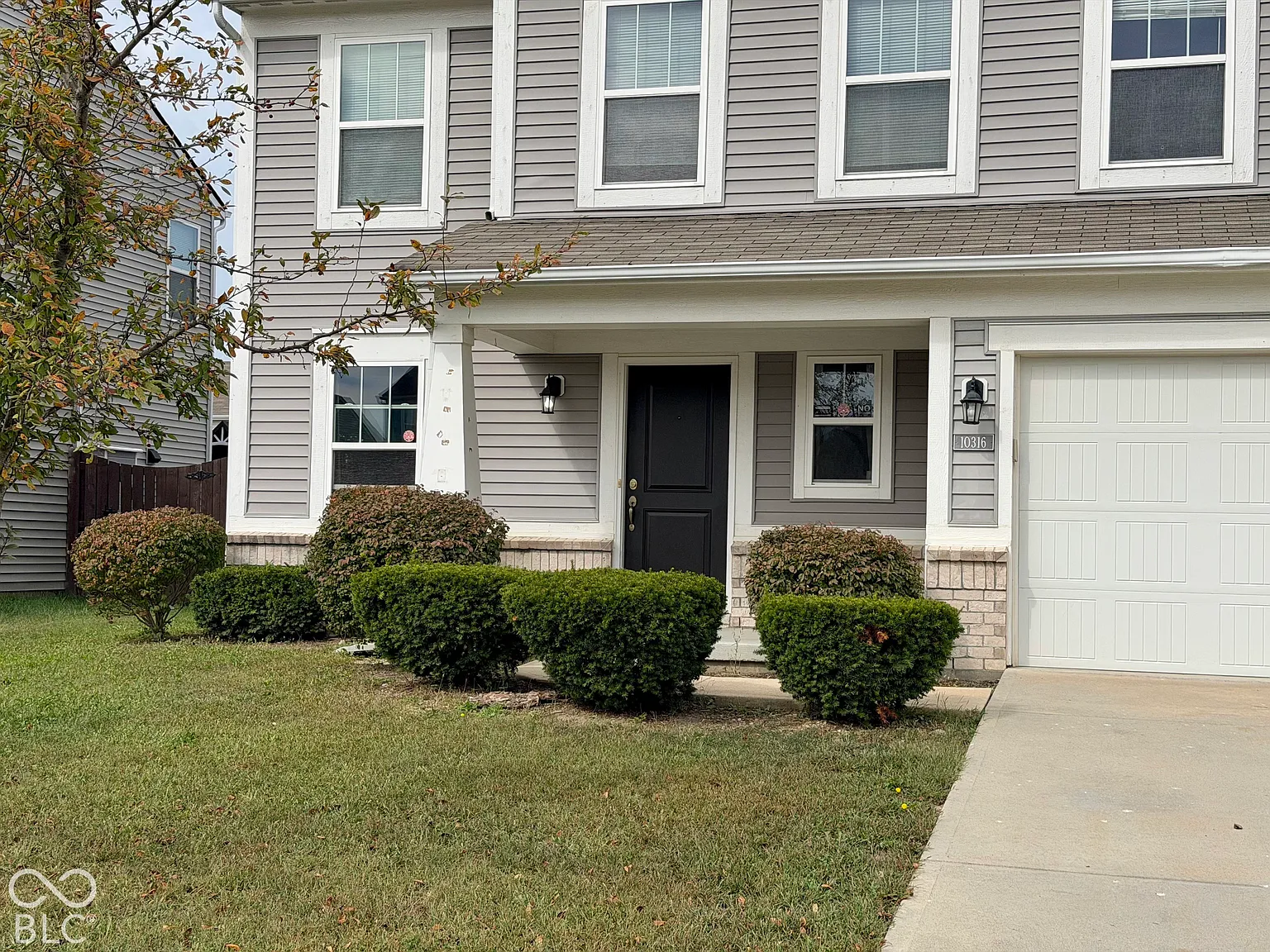 4 bed, 2.5 bath, 2360 sqft, $2,250 — Photo 3