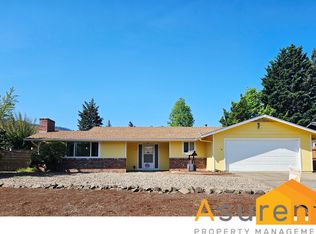 875 Twin Pines Cir, Ashland, OR 97520
