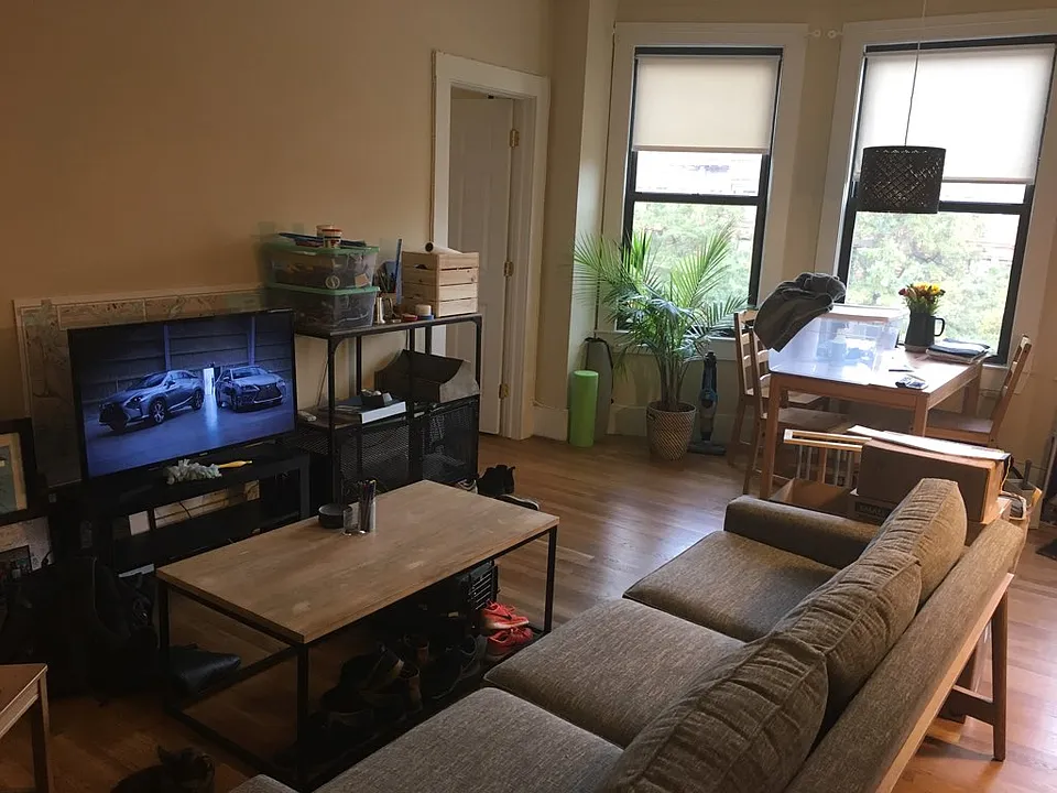 589 Beacon St #5