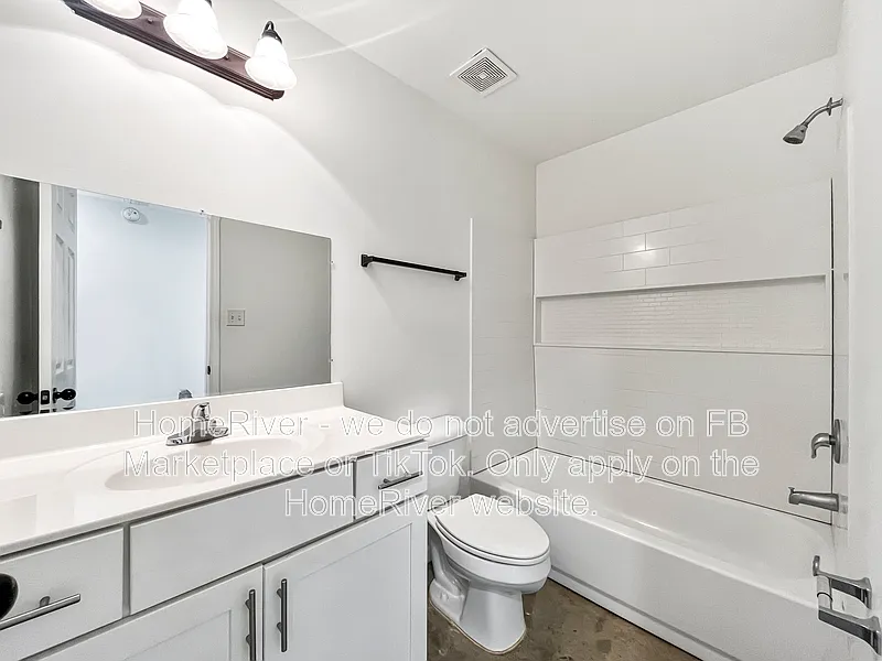 4 bed, 2.0 bath, 1296 sqft, $1,075 — Photo 2