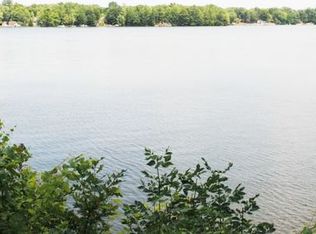 2658 N Peterson Dr, Sanford, MI 48657
