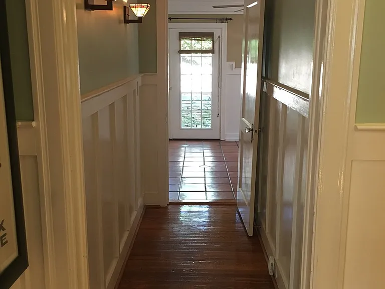 2461 Lyndhurst Ave — Photo 19