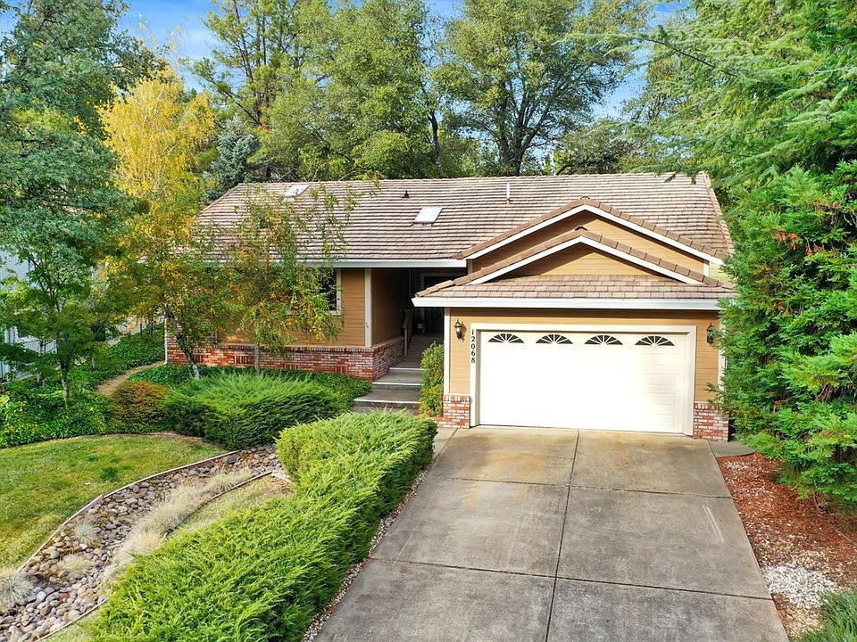 1st image of 12068 Lakeshore N
