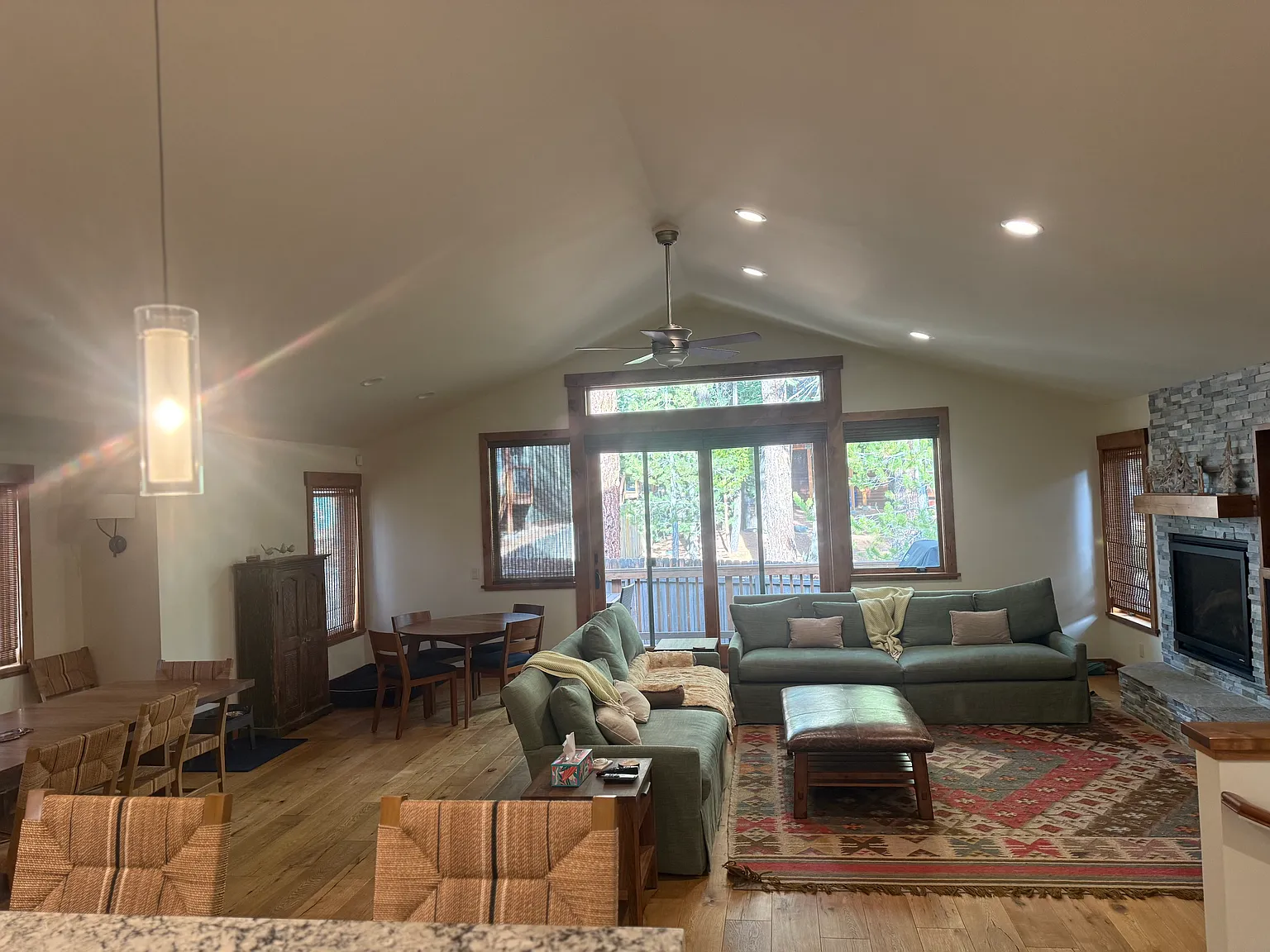 4 bed, 3.5 bath, 2772 sqft, $7,000 — Photo 4