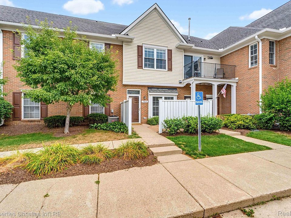 1st image of 730 Amberly Dr