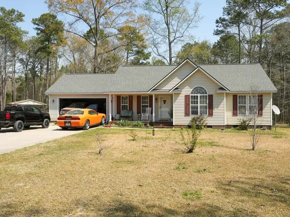 109 Nicole Dr, Benson, NC 27504