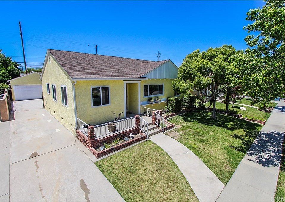 1st image of 4339 Hackett Ave