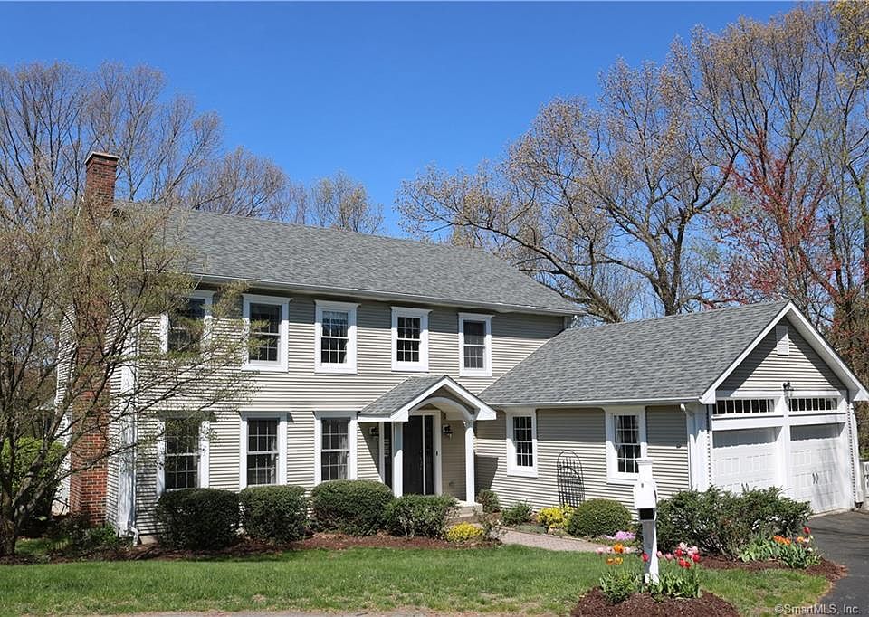 1st image of 47 Pine Hurst
