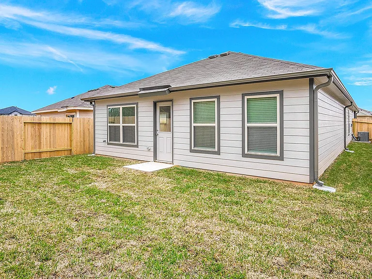 9605 Last Maples Trl — Photo 22