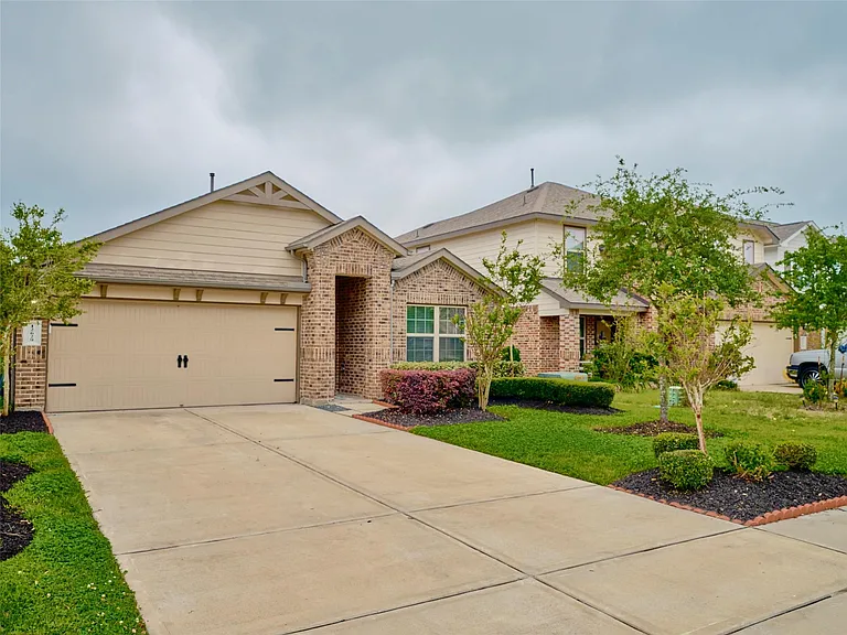 12629 Pirate Bend Dr — Photo 1