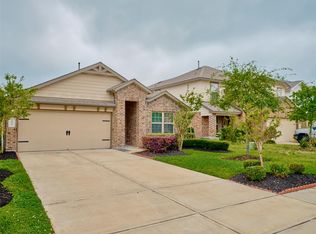 12629 Pirate Bend Dr, Texas City, TX 77591