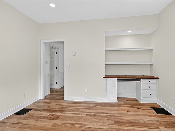 5th image of 28 Ekman St APT 1