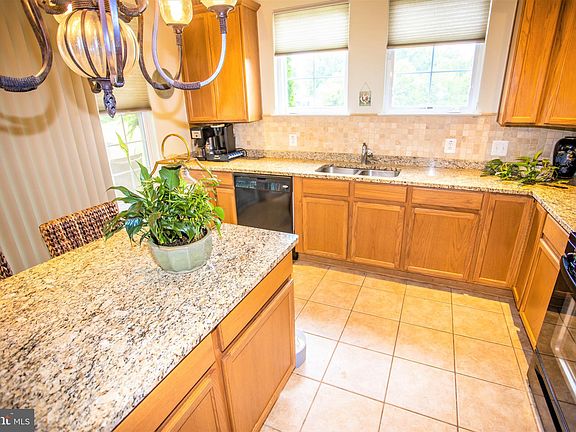 4th image of 13980 Greendale Dr #7