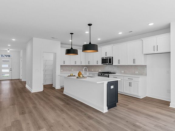 5th image of 1322 Linn Cove Ct Lot 73